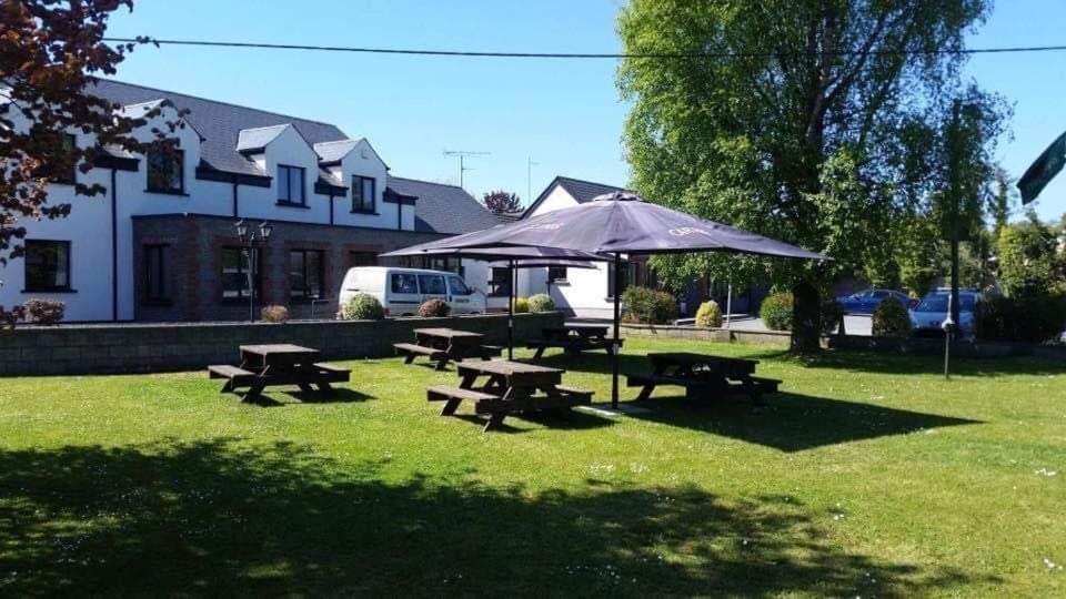 Balreask Bar, Restaurant & Guest Accommodation Navan Exteriör bild