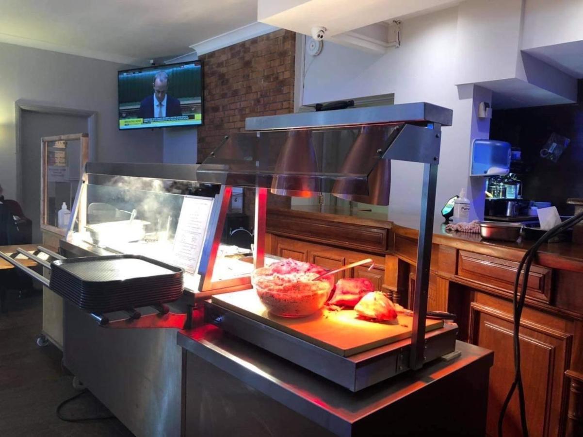 Balreask Bar, Restaurant & Guest Accommodation Navan Exteriör bild